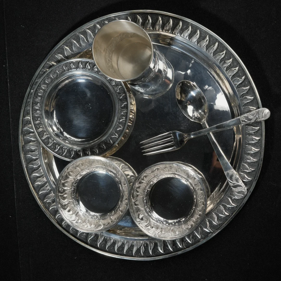 Leaf Design Dinner Set
