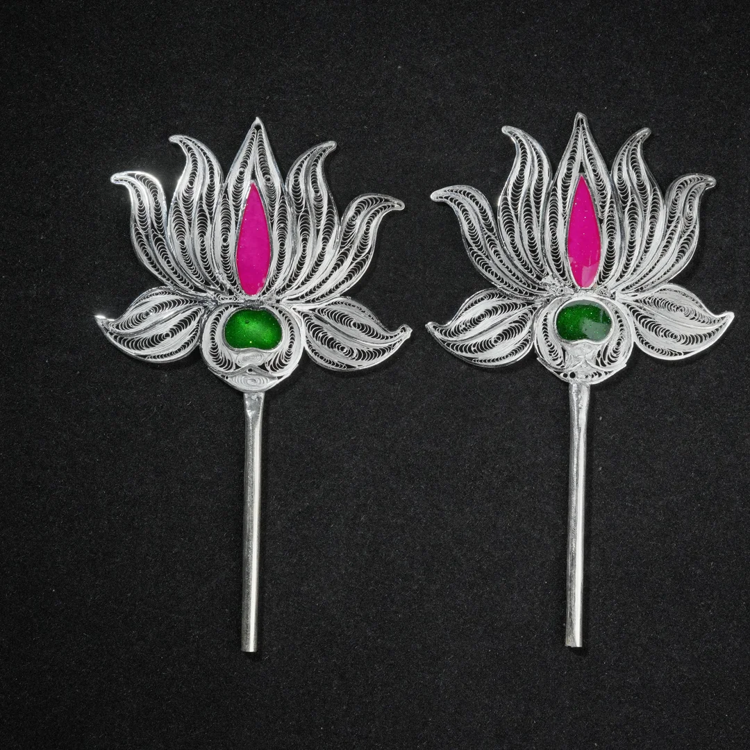Lotus Design Armlet