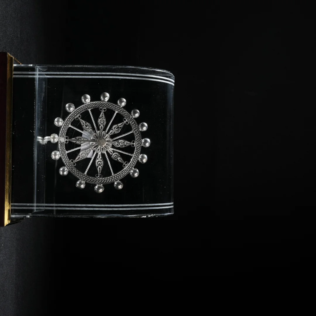 Konark Wheel Triangle Design Gift Item