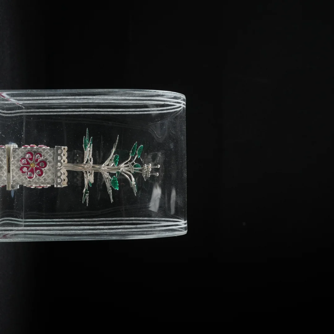 Tulsi Maadam Gift Item