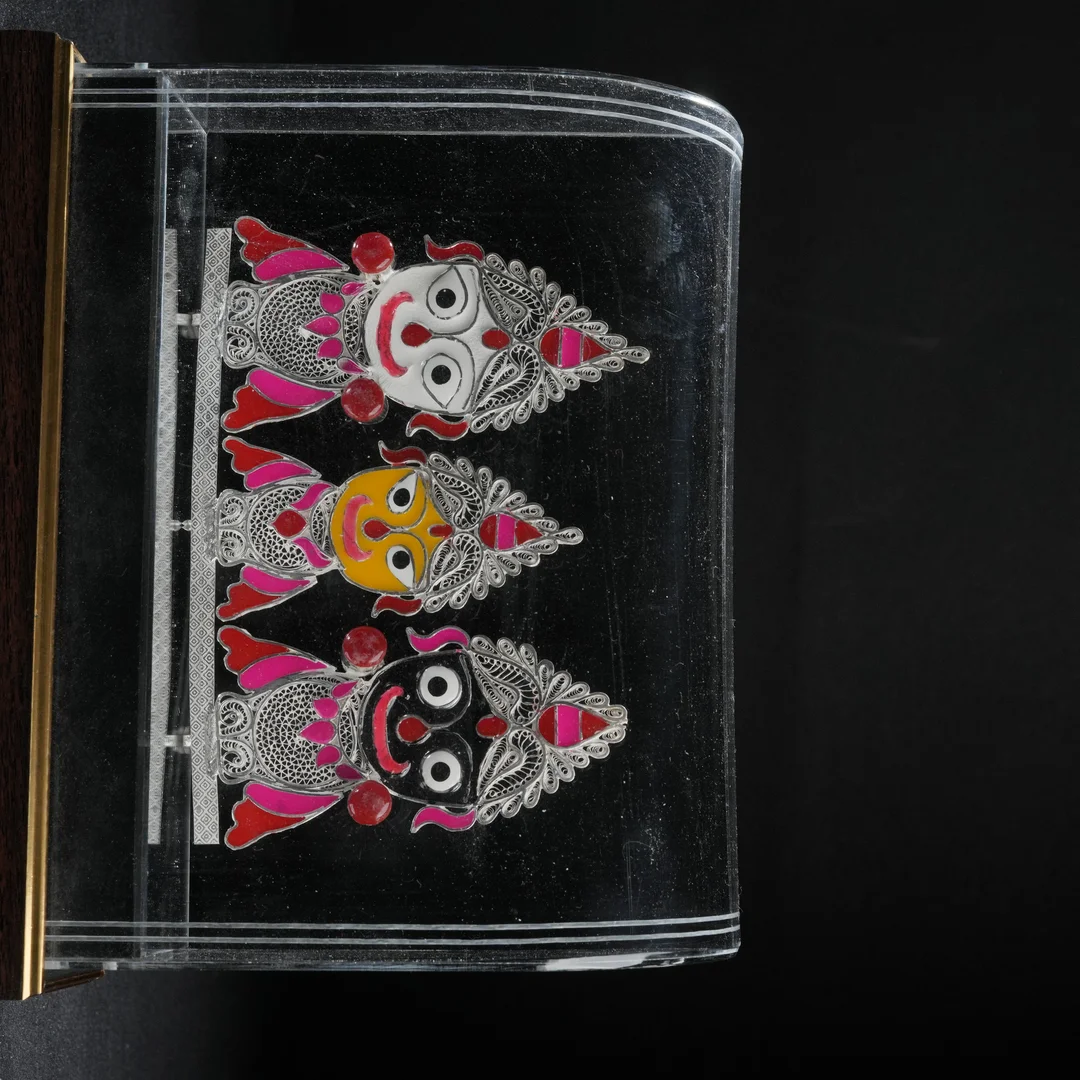 Colourful Jagannath Trio Showcase Design Gift Item