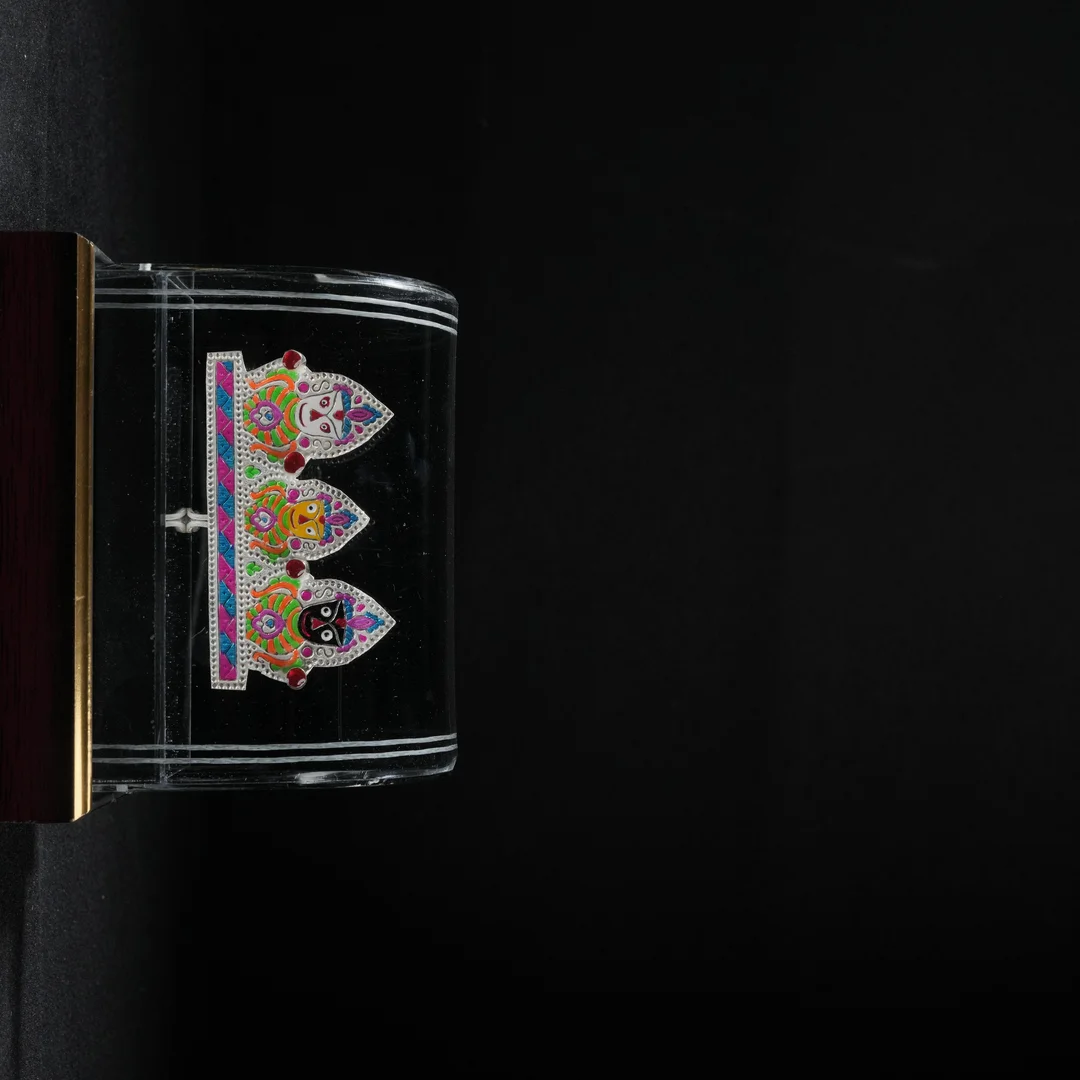 Red Stone Jagannath Trio Showcase Gift Item