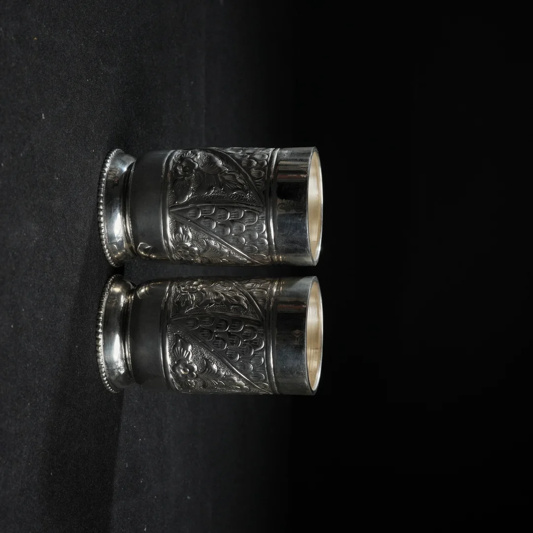Polished Floral Design Glass Set
